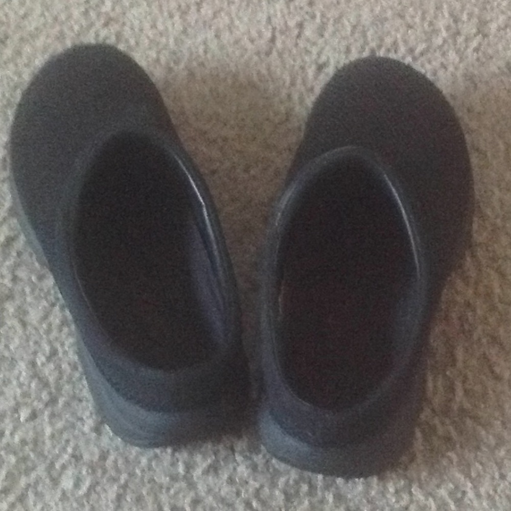 Merrill black slip ons